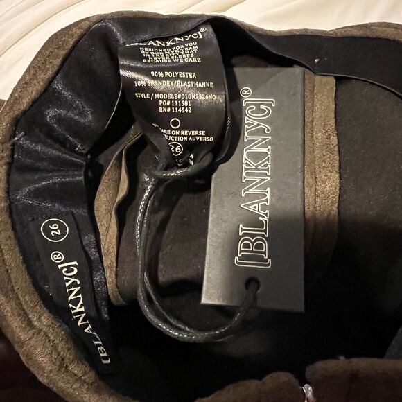 Blank NYC In The Forest Faux Suede Leggings - Picture 6 of 11